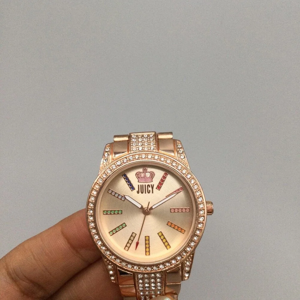 Juicy Couture see photos